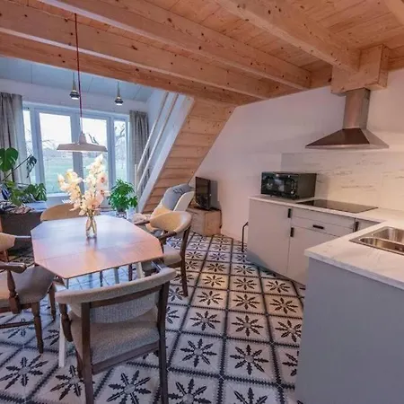 Group Huize Blokland On Nature Farm - 14p Holiday home *